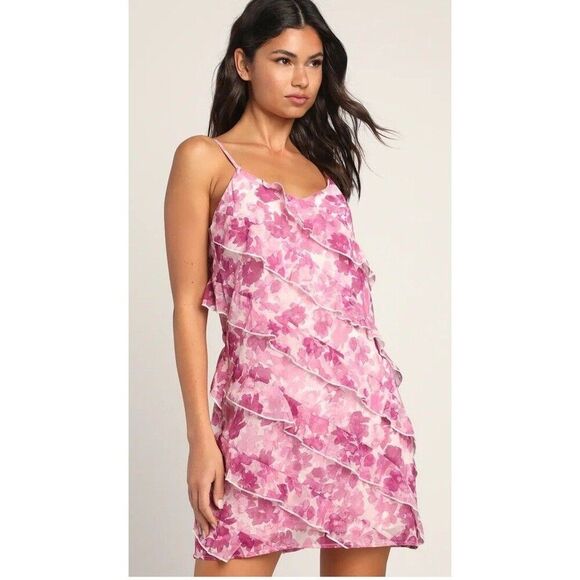 NWT Lulus Pink Floral Ruffled Mini Dress Size Medium Tiered Prom Grad Summer - Picture 1 of 8